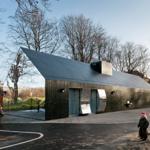  | Mirror House by MLRP