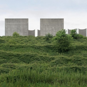 ǽ Rozenburg Wind Wall by Martin Strujis and artist Frans de Wit