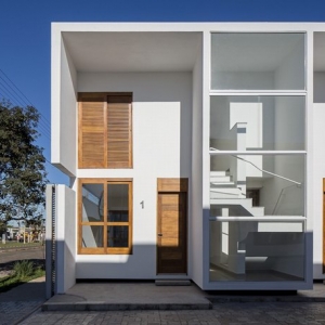 AVסլ AV Houses by Corsi Hirano Arquitetos