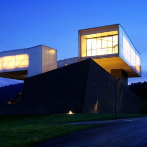 Ͼķ Nanjing Sifang Art Museum by Steven Holl Architects