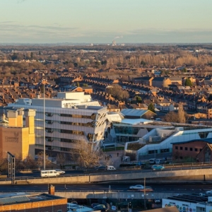 ĴѧѧԺ Coventry University Faculty of Engineering and Computing Building by Arup Associates