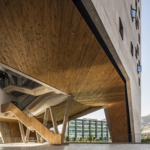 겨˹ѧóѧԺ School of Economics and Business Diego Portales University by  Rodrigo Duque Motta