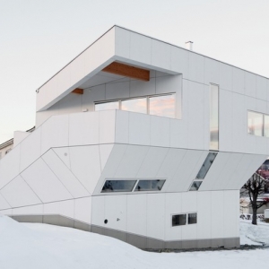 Ų¡ķPoliteסլ The Polite House by JVA