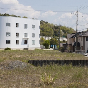 ձĳסլ House in Hikone by Tato Architects