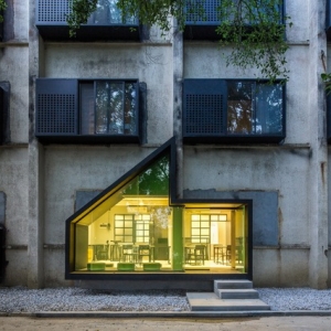 ɵ Youth Hotel of iD Town by Դƻ O-office Architects