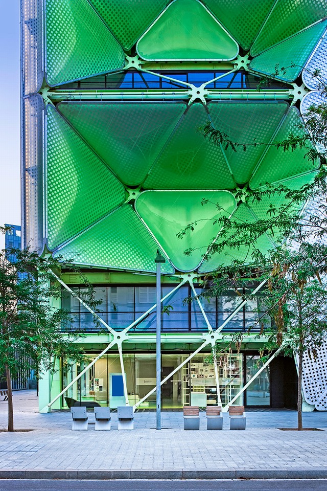 巴塞罗那TIC媒体中心 Mediatic Building by Clo