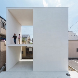 һСסլӵд¶̨ Little House Big Terrace by Takuro Yamamoto