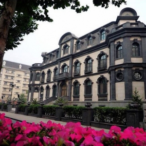 时评:保护历史建筑要加强“服务思维”