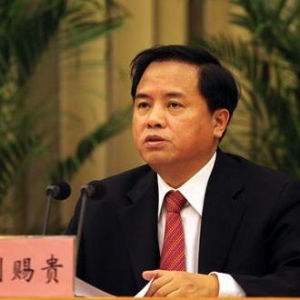 刘赐贵:不能让房地产一业独大、左右经济