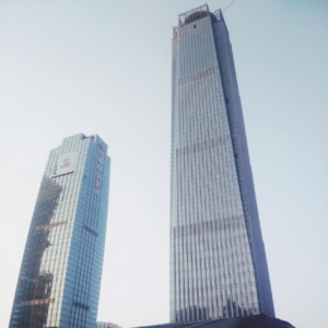 南宁“摩天”热度被推高 高楼经济“经济”吗?
