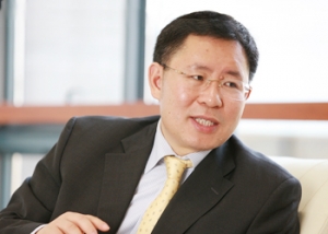 王文京:发展工作中心新型商业地产
