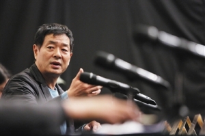 濮存昕:剧院建设不应单纯追求建筑美