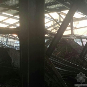 昆明一在建工地坍塌事故 已致2人死亡30人受伤