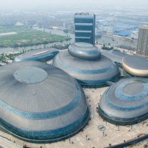 浙江惊现连体巨无霸建筑 型如UFO