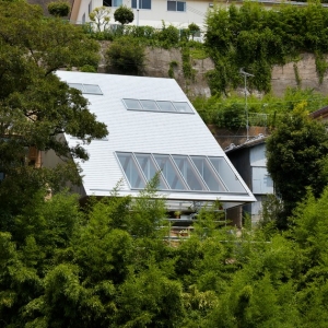 ձɽסլ Re-slope House by Tomohiro Hata