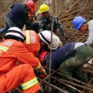 四川一在建项目钢筋骨架坍塌 6名工人成功获救