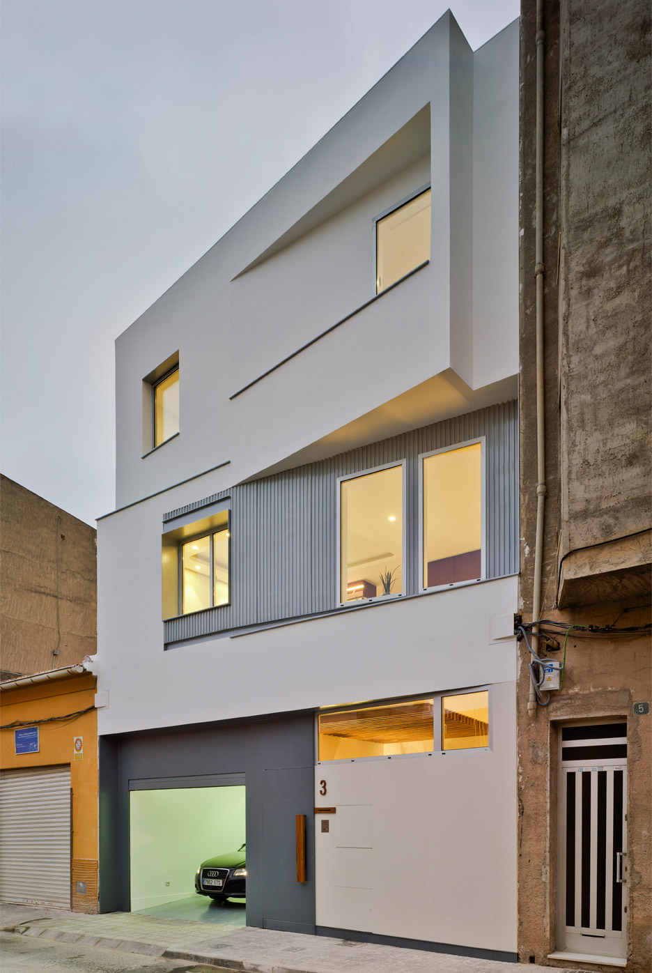 house-f-and-m-la-erreria-carlos-sanchez-garcia-architecture-alicante-spain-_dezeen_936_0.jpg