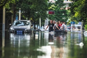 武汉渍涝背后的填湖盖楼史 填湖致水无处可排
