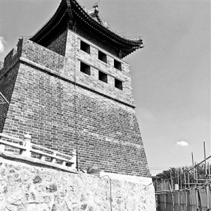 左安门“悬空”角楼搭台“填空” 原址北移11米