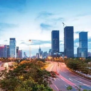 杠杆上的楼市:北上深10万房价渐成常态