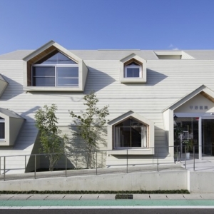 ձ֪һӿɰ Hirano Clinic by TSC Architects